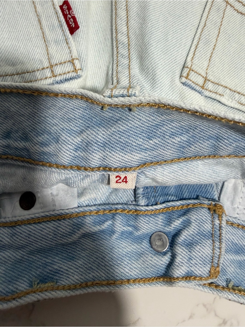 Vintage Y2K Levi's Light Blue Distressed Cut-Off Denim Shorts - 24 - Picture 10 of 11